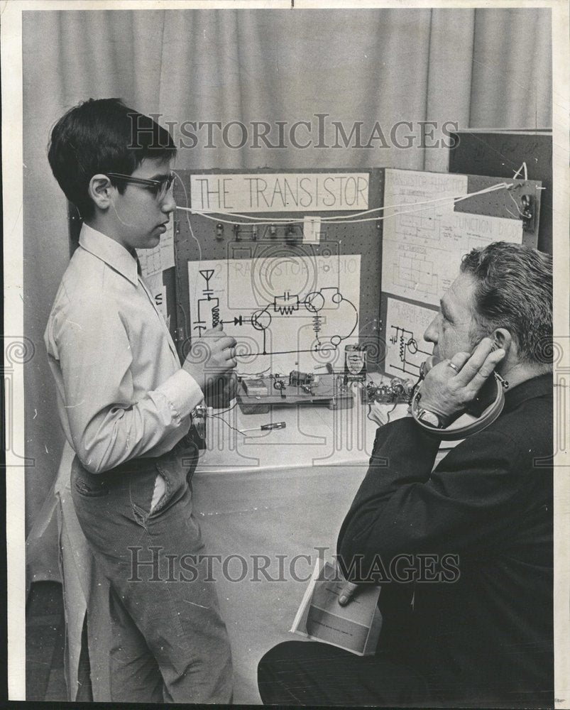 1968 Benjamin Lerner Shows Radio To Redmond - Historic Images