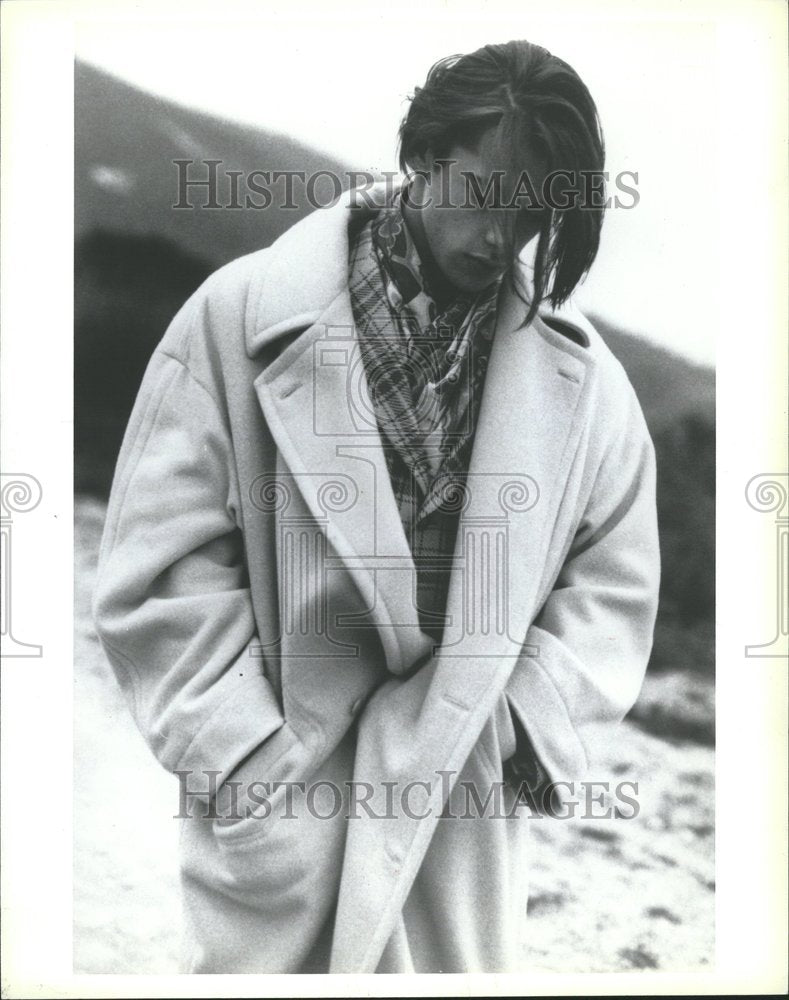 1990 Options Byblos Fashion Wool Coat Scarf - Historic Images