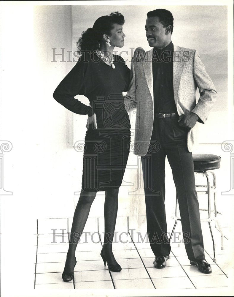 1987 Press Photo Couple Model Summer Evening Fashion - RRV57071 - Historic Images