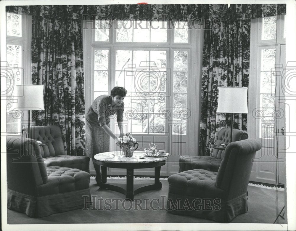 1957 Press Photo New Jersey Governor Wife House - RRV57187 - Historic Images