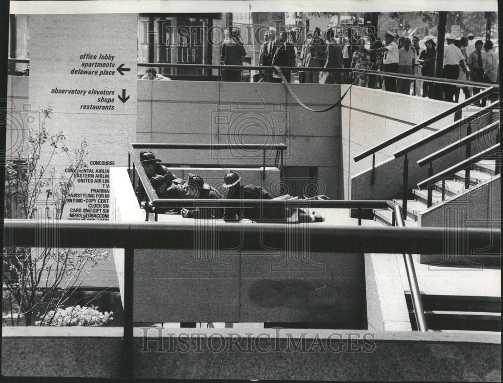 1973 Press Photo Hancock Building Bomb Unit Prepared - RRV57401 - Historic Images