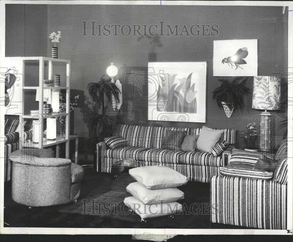 1972 Press Photo New Chic Idea for Retail Furniture - RRV57441 - Historic Images