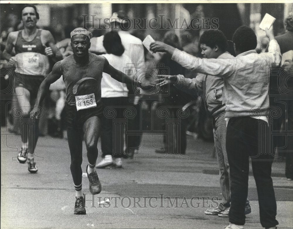 1982 Chicago Marathon - Historic Images
