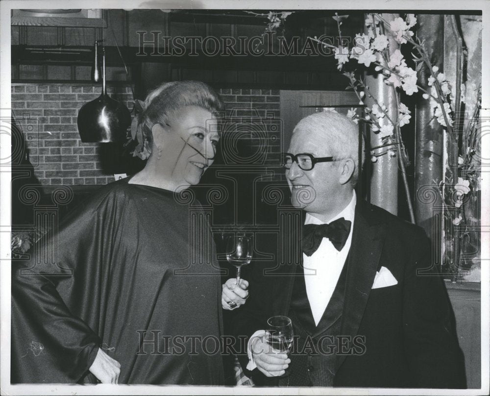 1968 Press Photo Lester Cleo Gruber Socialites - RRV58223 - Historic Images