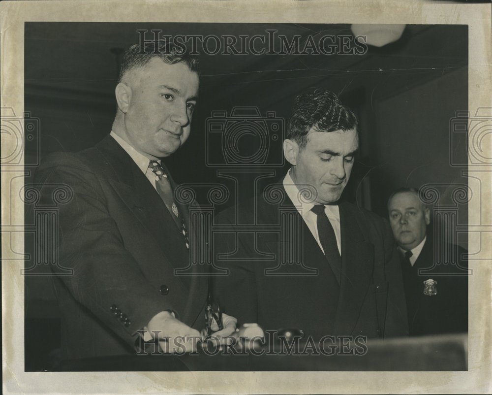 1951 Detroit Atty With Client Sentencing - Historic Images