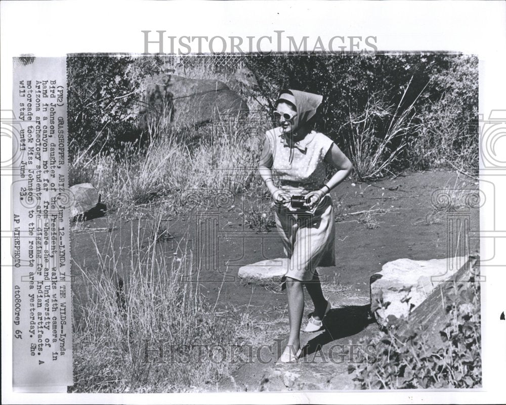 1965 Lynda Bird Johnson Arizona Arch. Dig - Historic Images