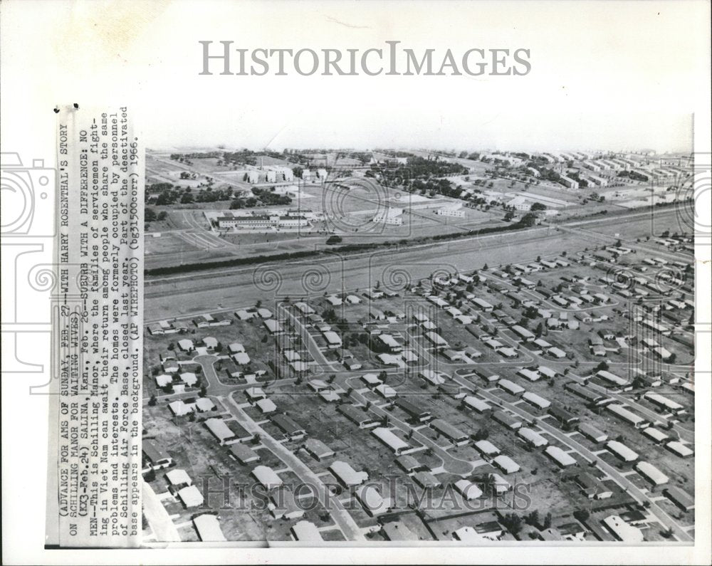 1966 Suburb Vietnam schilling Manor Men air - Historic Images