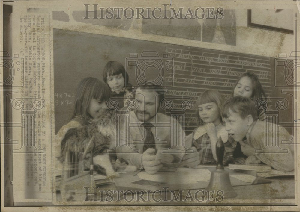 1971 Press Photo Coper Harbor Mick Martha Berga School - RRV59253 - Historic Images