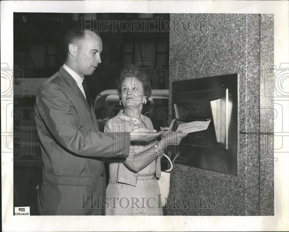 1961 Photo Chicago Federal Savings And Loan Assn - RRV59333 - Historic Images