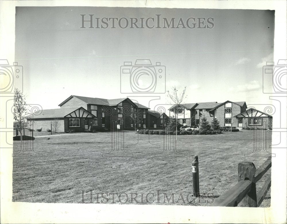 1964 Press Photo Brandywine Towne House Oak Brook - RRV59953 - Historic Images