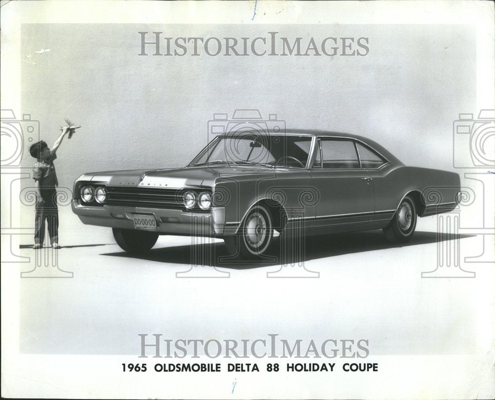 1964 Press Photo Oldsmobile Delta Holiday Coupe Sedans - RRV60013 - Historic Images