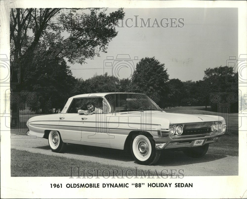 1960, Oldsmobile Dynamic Holiday Sedan Motor - RRV60023 - Historic Images