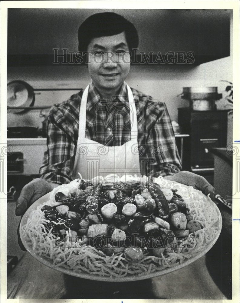 1983  Hunan Cuisine Chinese New Year Cook - Historic Images