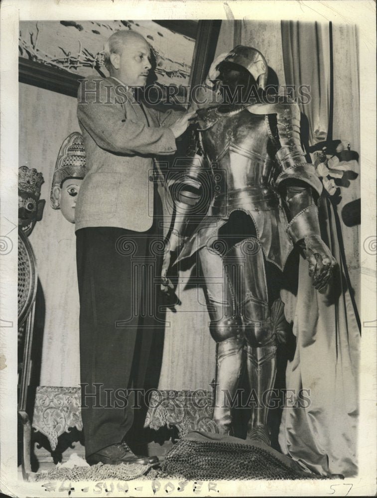 1942 Plate Armour Europe lorica Segmentata - Historic Images