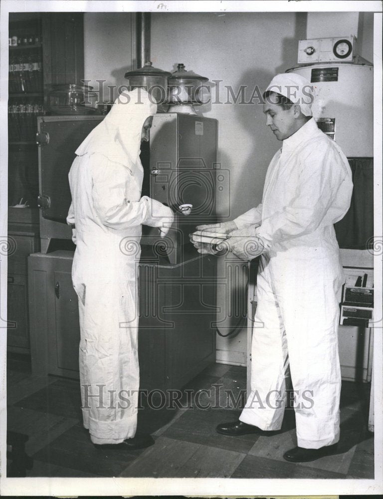 1956 Press Photo Model Wear Newspaper Fabric Workers - RRV61119 - Historic Images