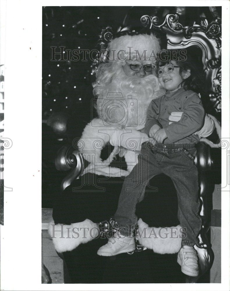 1992 Santa Bills Kid retailers parents fret - Historic Images