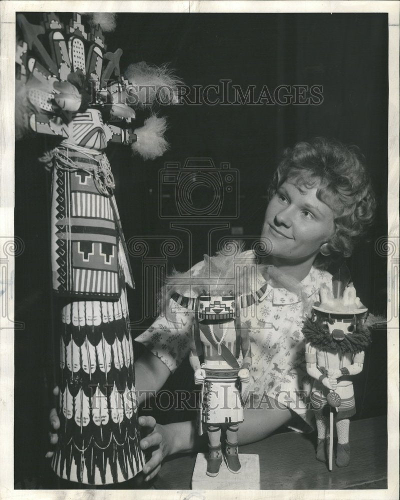 1961 Press Photo Miss Barbara Lickus Le Grange Park - RRV61519 - Historic Images