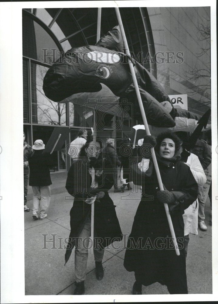 1989 Ruth Mellenthin Laurel Berman protest - Historic Images