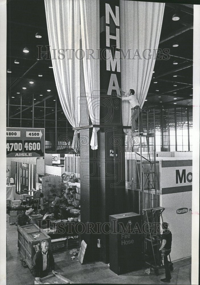 1972 Press Photo Houseware Manufacturers Exposition - Historic Images