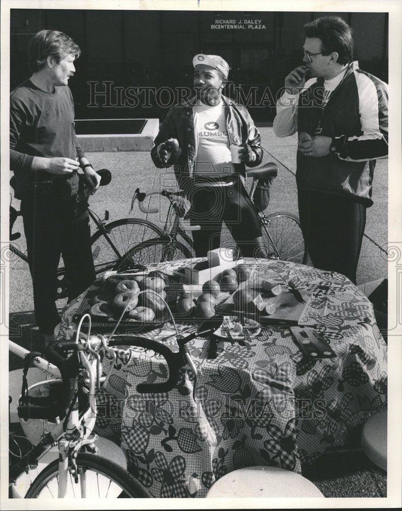 1989 Press Photo Chicago Bicycle Federation Breakfast - RRV62997 - Historic Images