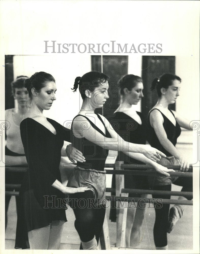 1984, Beverly Art Center dance student teach - RRV63227 - Historic Images