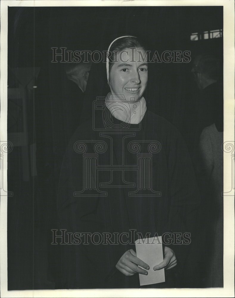 1966 Press Photo Sister John Maureen nun habit hair - RRV63489 - Historic Images