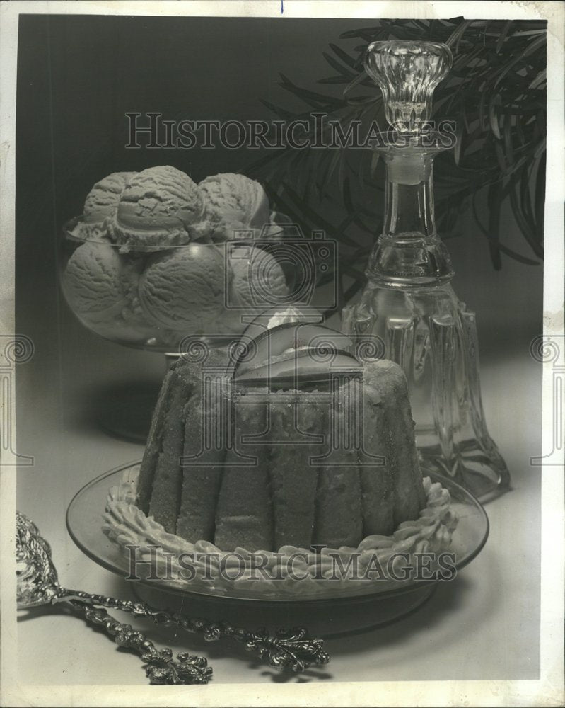 1972 French Apple Charlotte/Dessert/Cooking - Historic Images