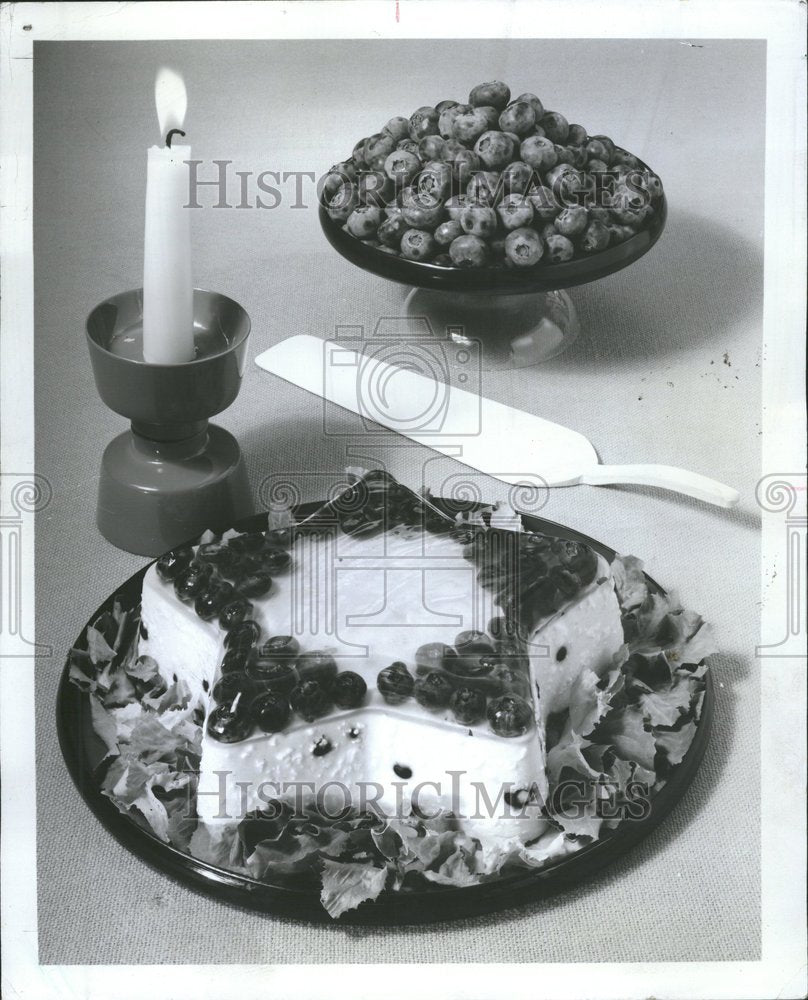 1969 Blueberry Cottage Cheese Star Gelatin - Historic Images