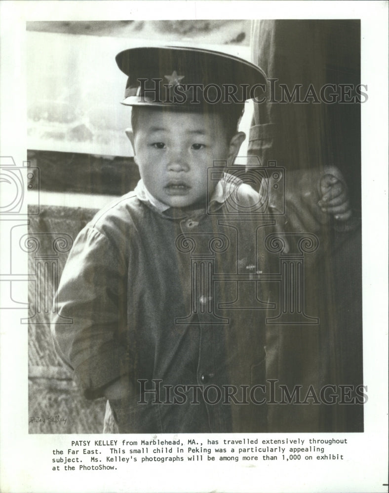 1982 Press Photo child boy Peking China Patsy Kelley - RRV64891 - Historic Images