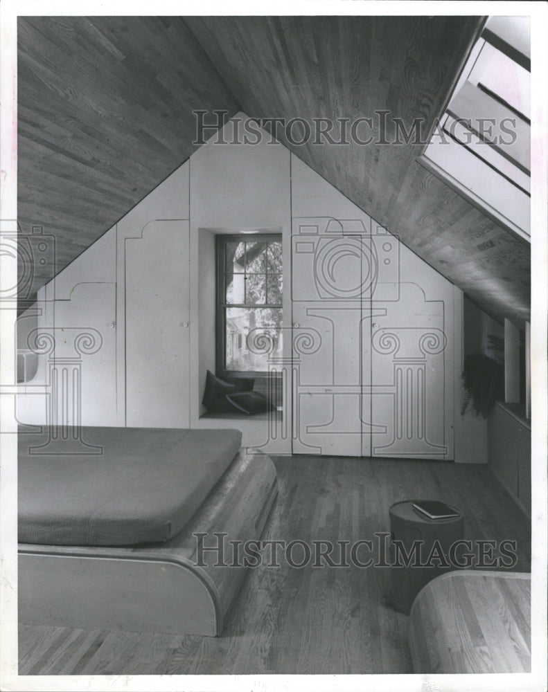 1978, Attic Room With Four Miniclosets - RRV65157 - Historic Images