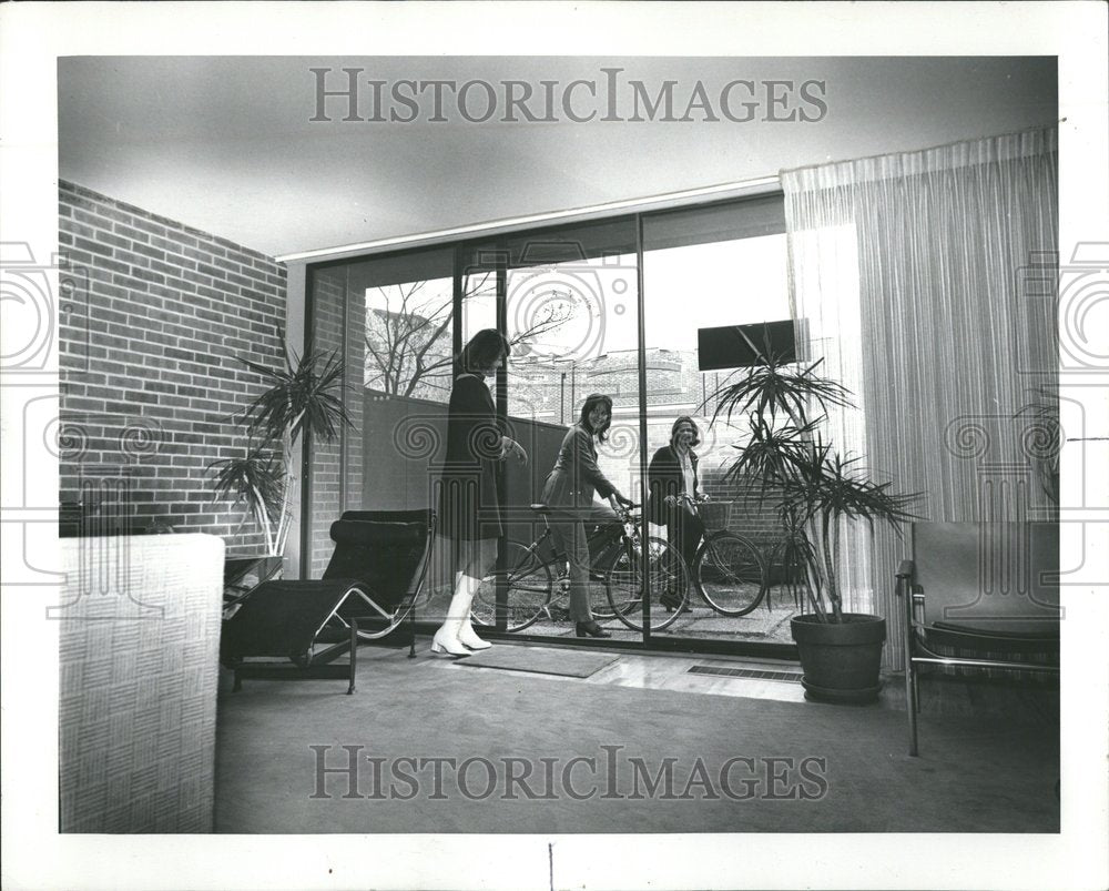 1972 Press Photo Sliding glass door patios portals - RRV65489 - Historic Images