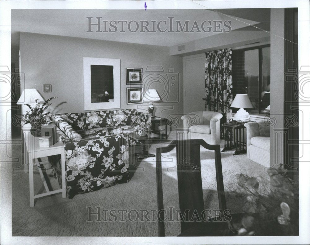 1976 Press Photo condominium Oak spacious rooms park - RRV65591- Historic Images