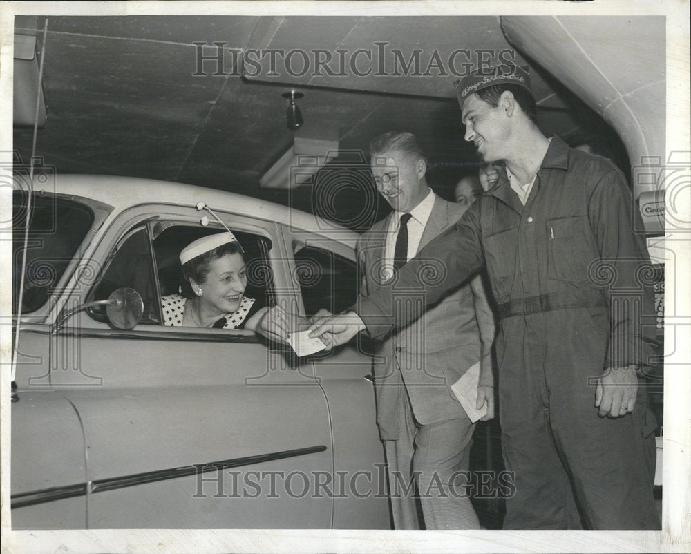 1954 Press Photo Mrs. Edward Lucas Henry Kramer Reise - Historic Images