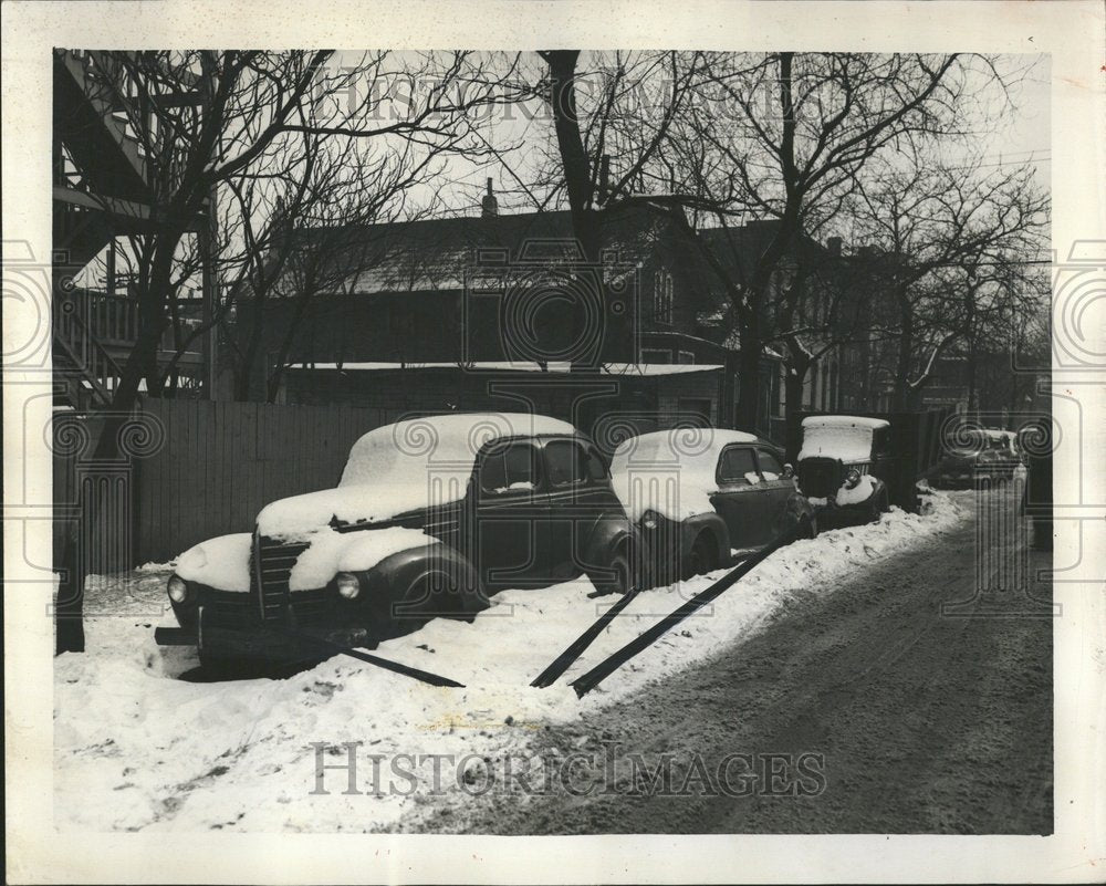 1952 Press Photo Derelict parking laws vehicles moved - Historic Images