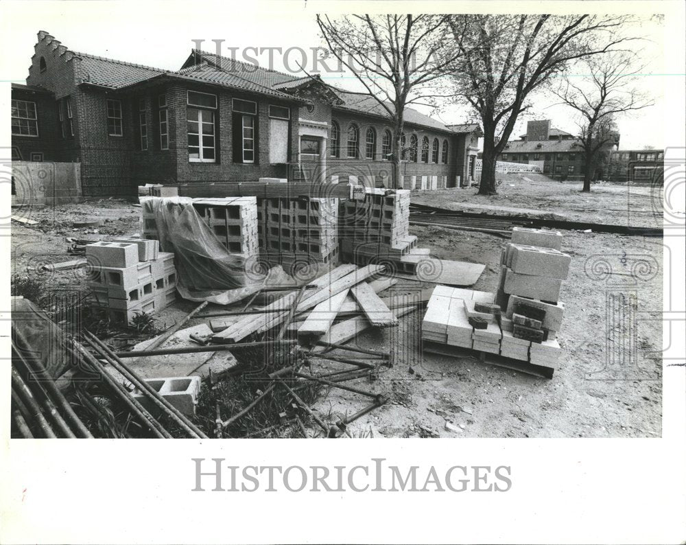 1982 Press Photo Construction Site North Park Village - RRV65939 - Historic Images