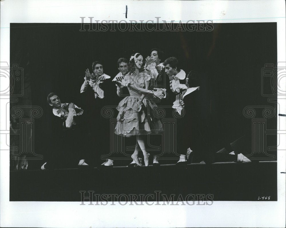 1977 Press Photo Charthel Arthur Artist Ballet Scene - RRV66297 - Historic Images