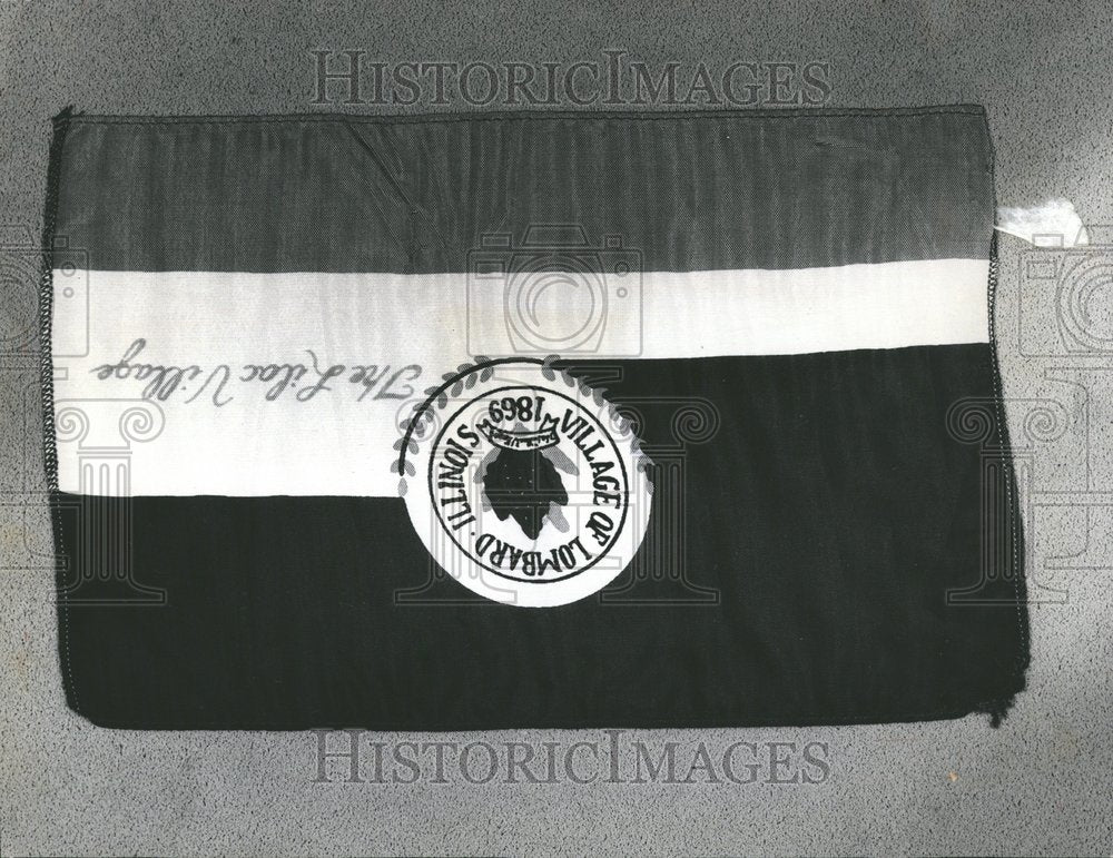 1970 Press Photo Lombard Illinois Flag Village News - RRV66515 - Historic Images