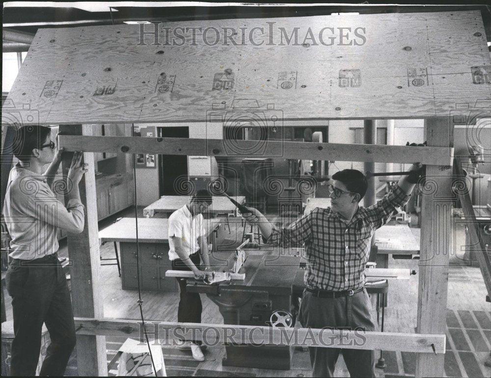 1967 Press Photo Tom Kloepfer Ed Krase North Brook Arts - RRV66653 - Historic Images