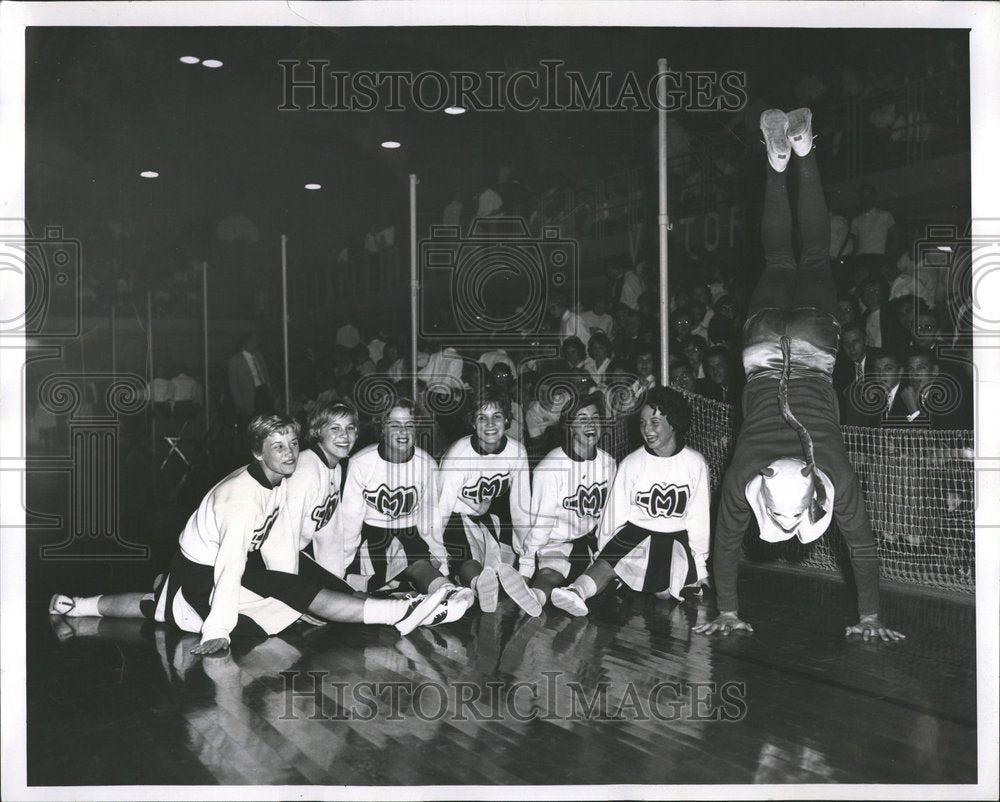 1961 Press Photo Maine East High Cheerleaders - Historic Images