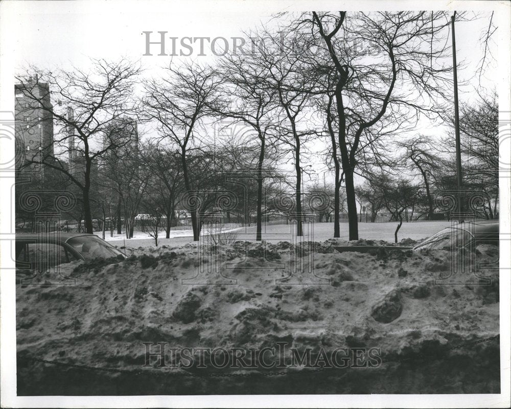 1962 Sidewalk Drake hotel Lake Shore Dr MI-Historic Images