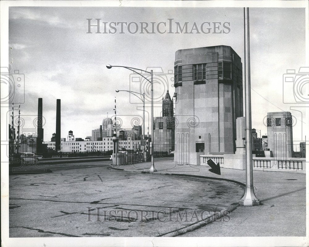 1960 Press Photo Lake Shore Drive Last Place Tree Grow - RRV67621 - Historic Images