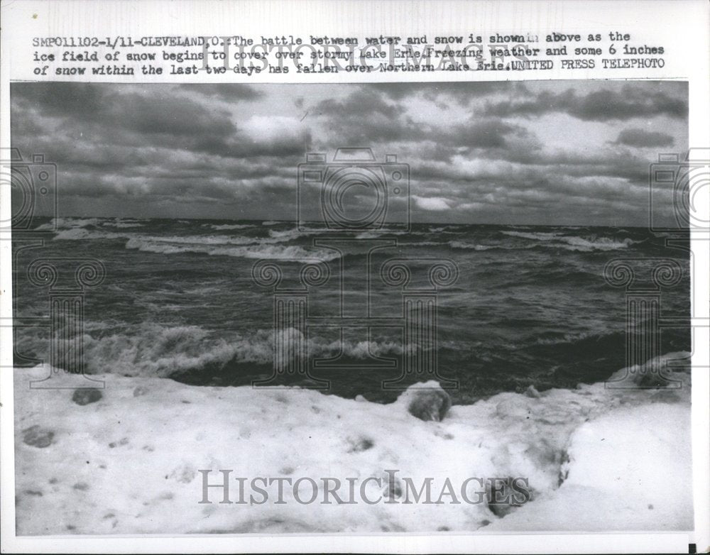 1957 Lake Erie Freezing weather snow water - Historic Images