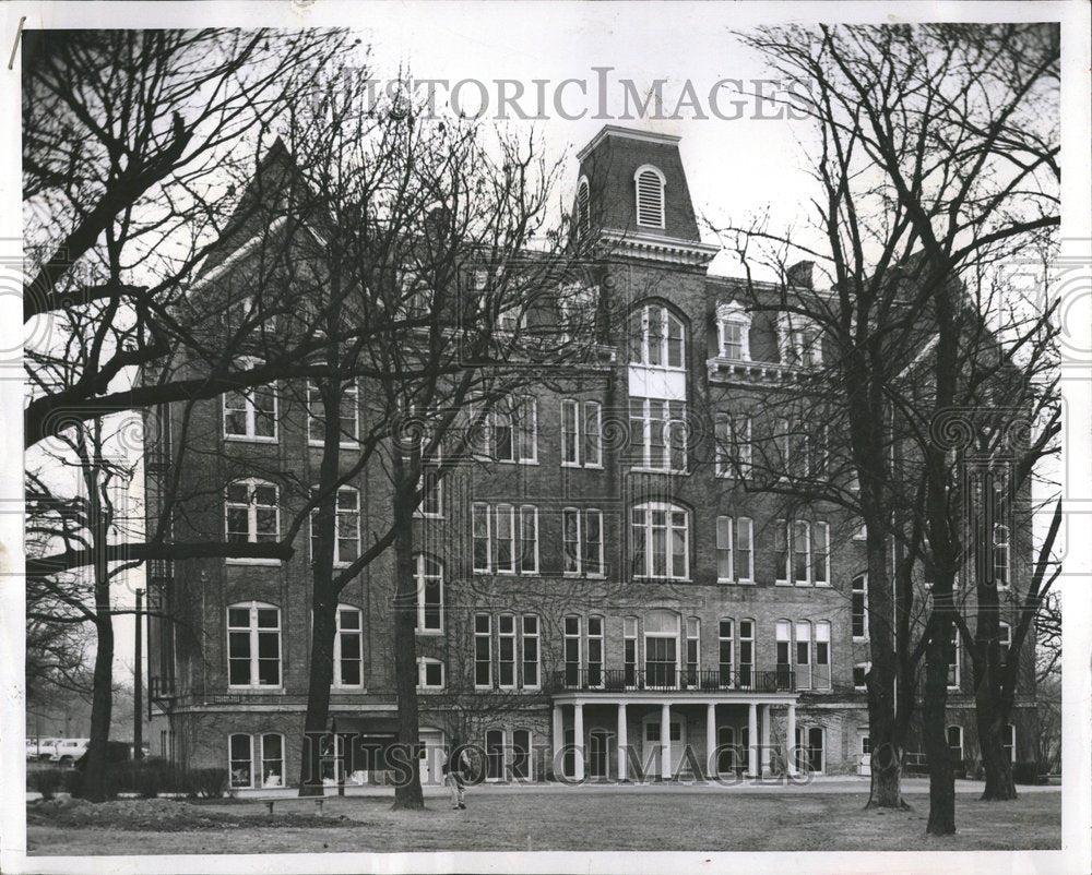 1956 Press Photo Lake Forest Campus Oldest Building - RRV67833 - Historic Images