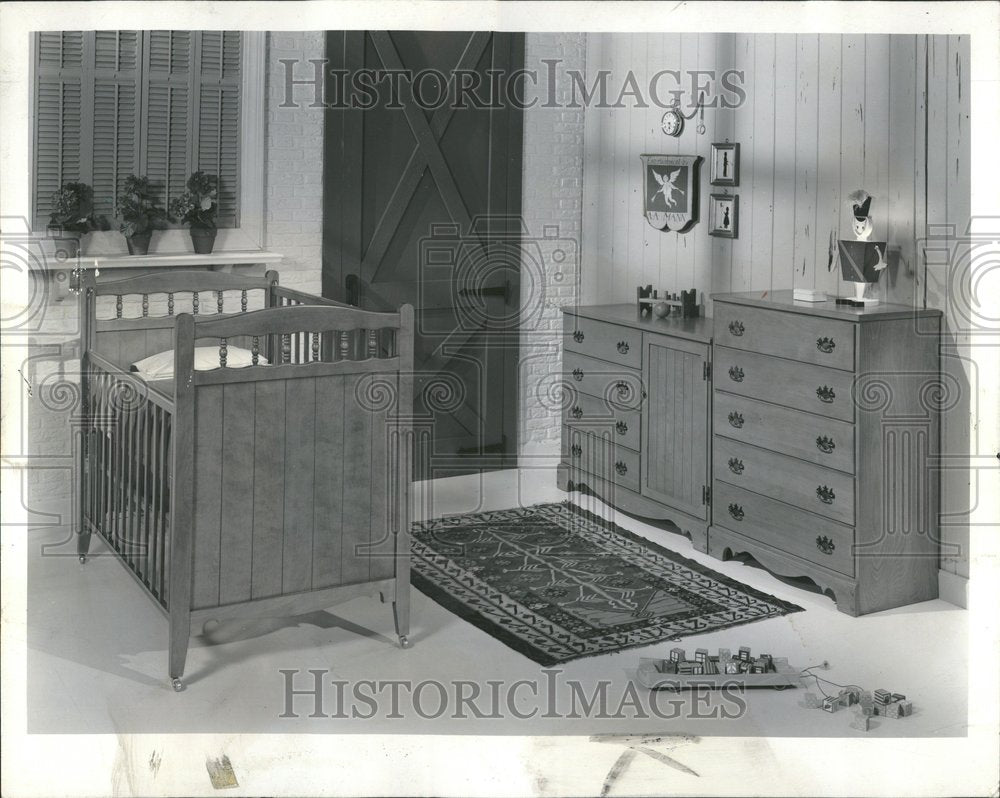 1963 Press Photo Colonial Cape Cod maple brass hardware - RRV67899 - Historic Images