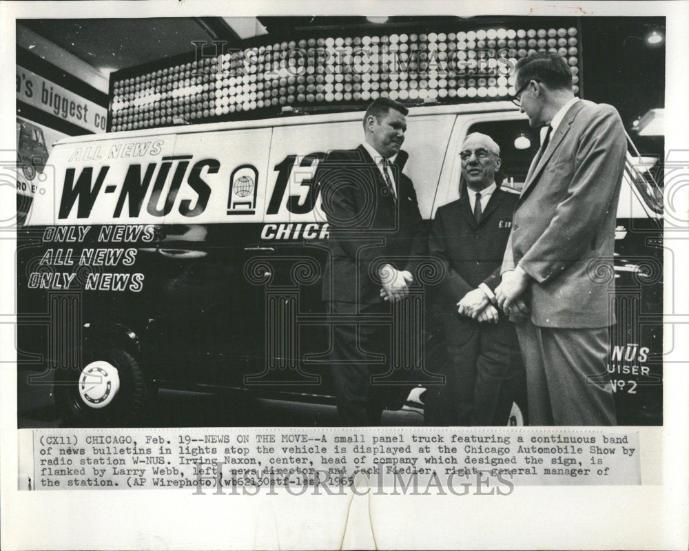 1965 Press Photo Bulletins Vehicle truck panel band - RRV67947 - Historic Images