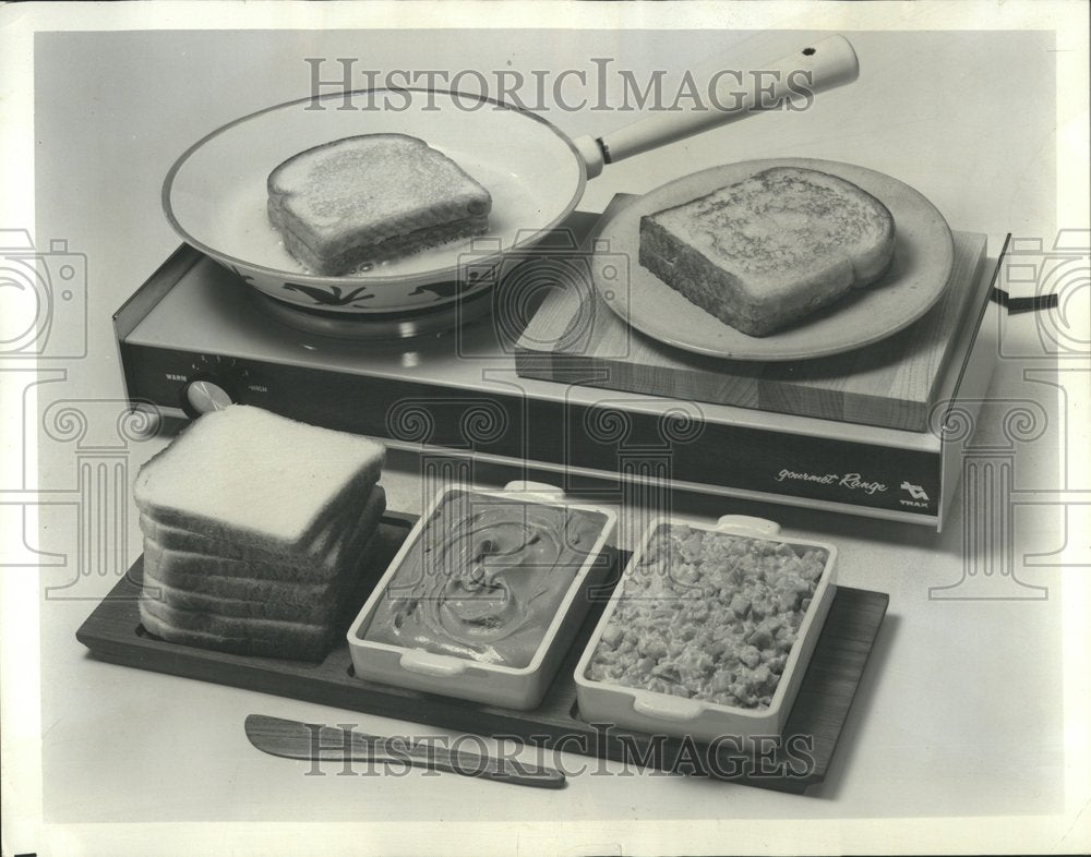 1971 Butter crunchy peanut breakfast dishes - Historic Images