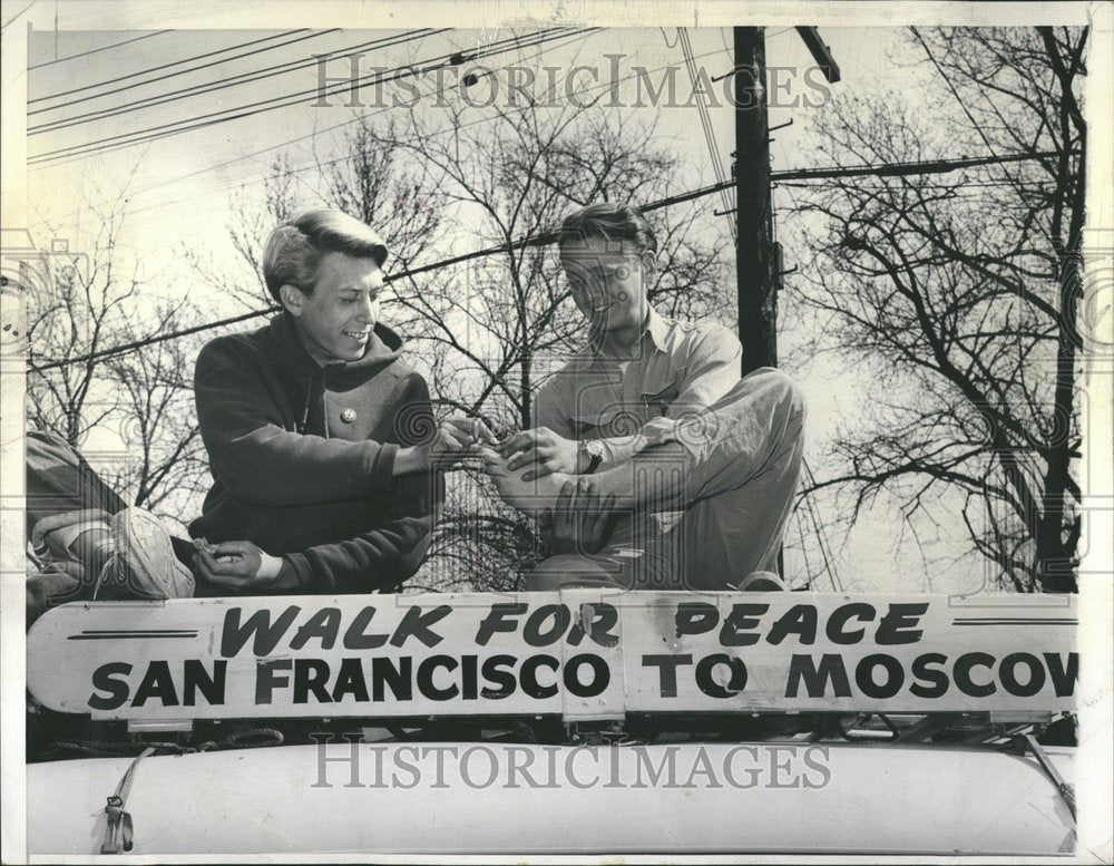 1961 Dave Rich Barton Stone Chicago Walk-Historic Images