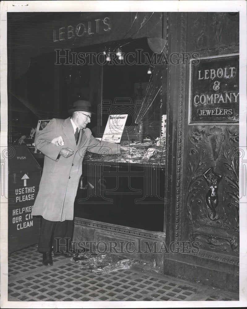 1957 window Leboit Ted Uurtamo Jewelry - Historic Images