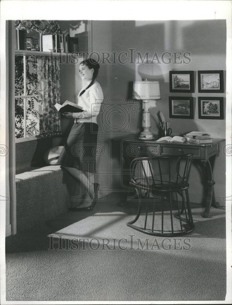 1964 Press Photo Sunny study corner window seat home - RRV68223 - Historic Images