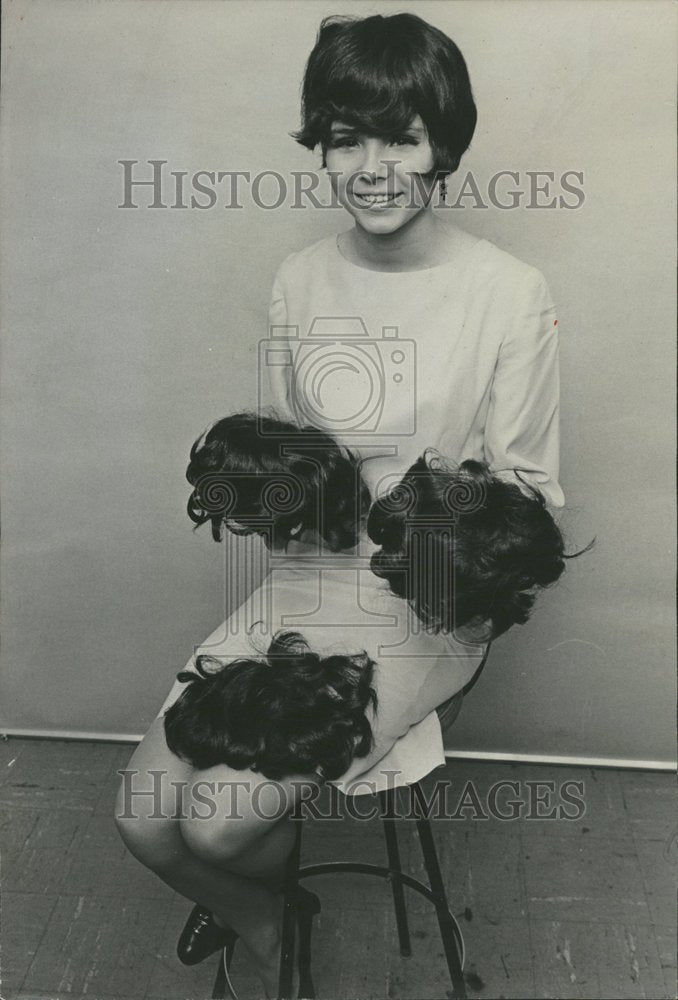 1966 Press Photo Patricia Stevens model wig hair pieces - RRV68309 - Historic Images